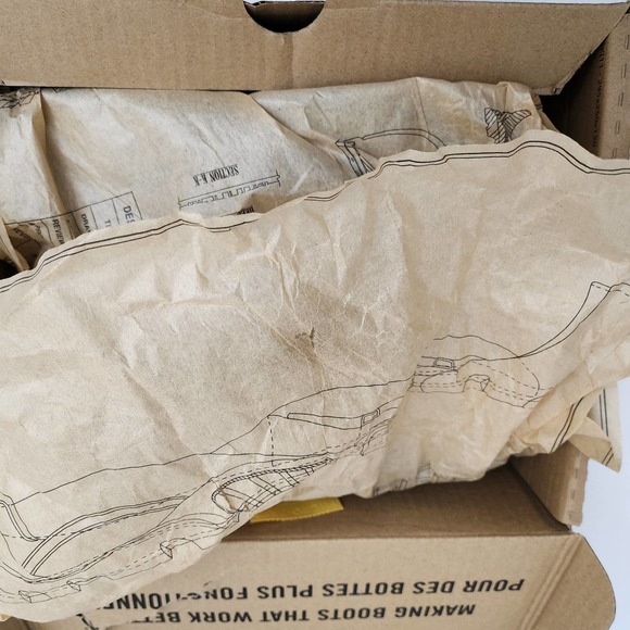 Keen Women's Steel Toe Boot Detroit XT, Brand New with Box (Size 5.5 WIDE) - Picture 2 of 11